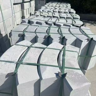 吴忠 芝麻灰弧形路沿石