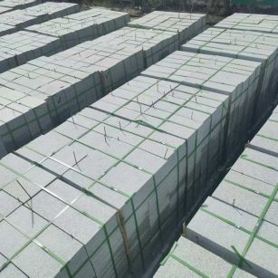 吴忠 芝麻白1.8公分火烧300*600地铺，清仓大甩卖