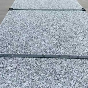 吴忠 芝麻黑火烧面毛板，条板，半成品