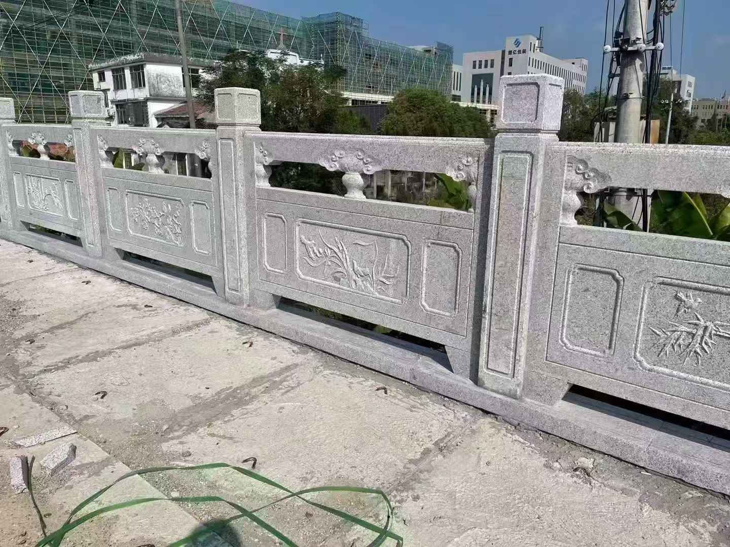 吴忠 芝麻白栏杆