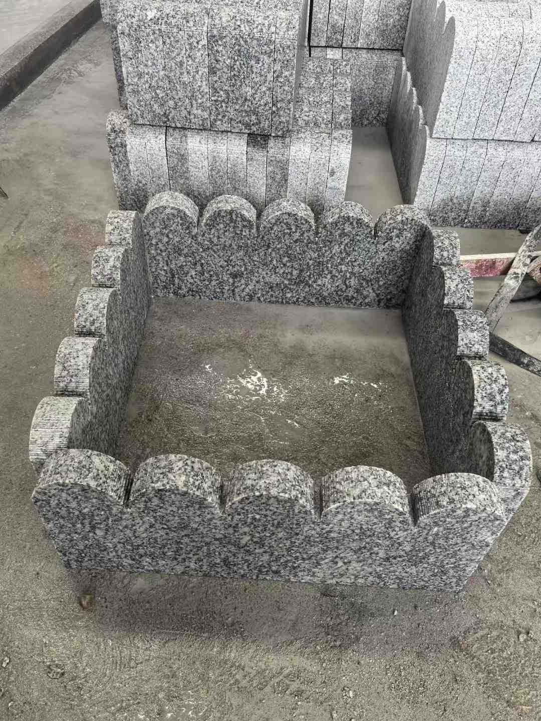 吴忠 花边石、花坛围栏石、花池界石、菜园栅栏石、镶边石、波浪状界石介绍