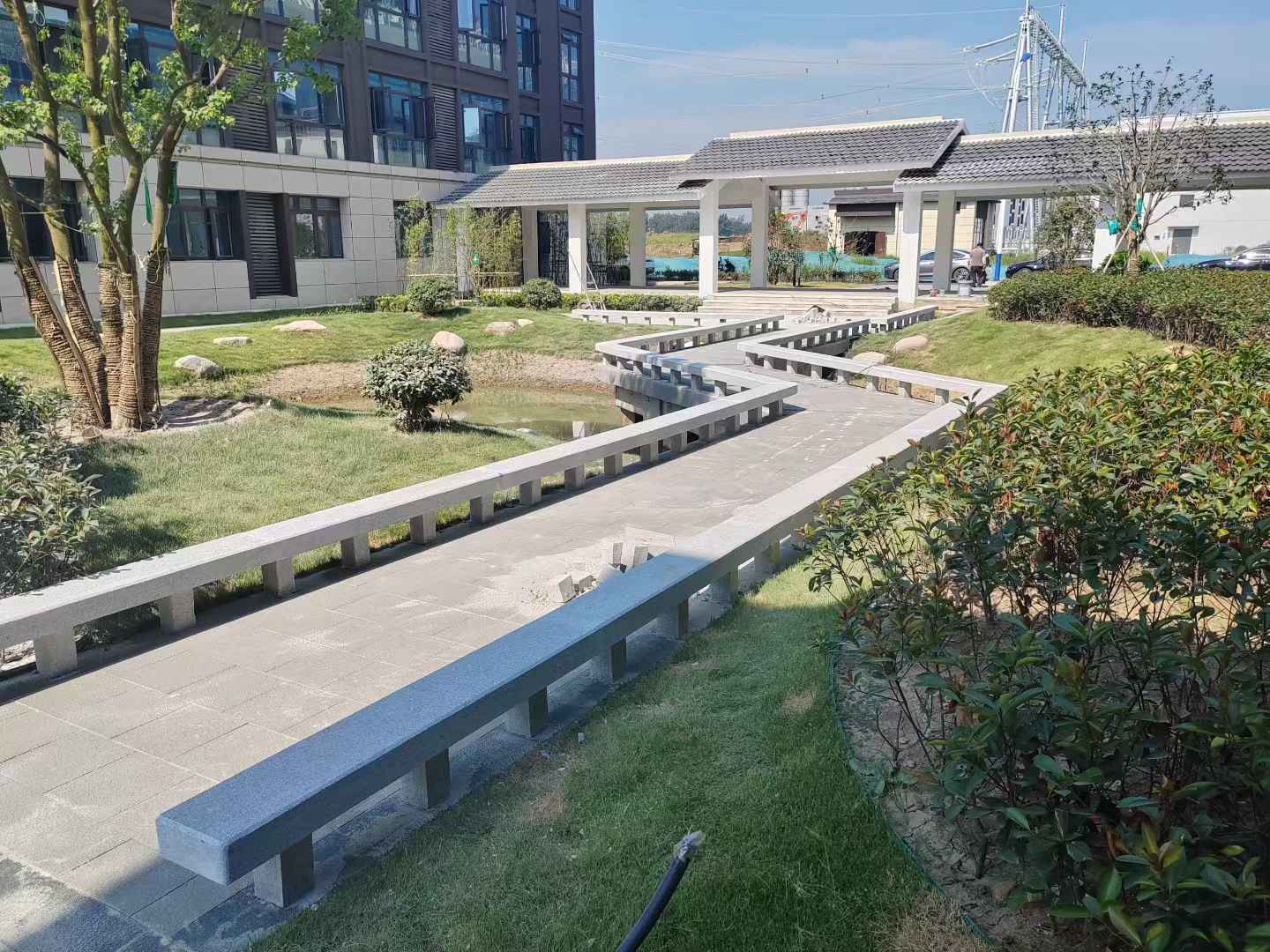 吴忠 芝麻灰小区坐凳&栏杆安装效果