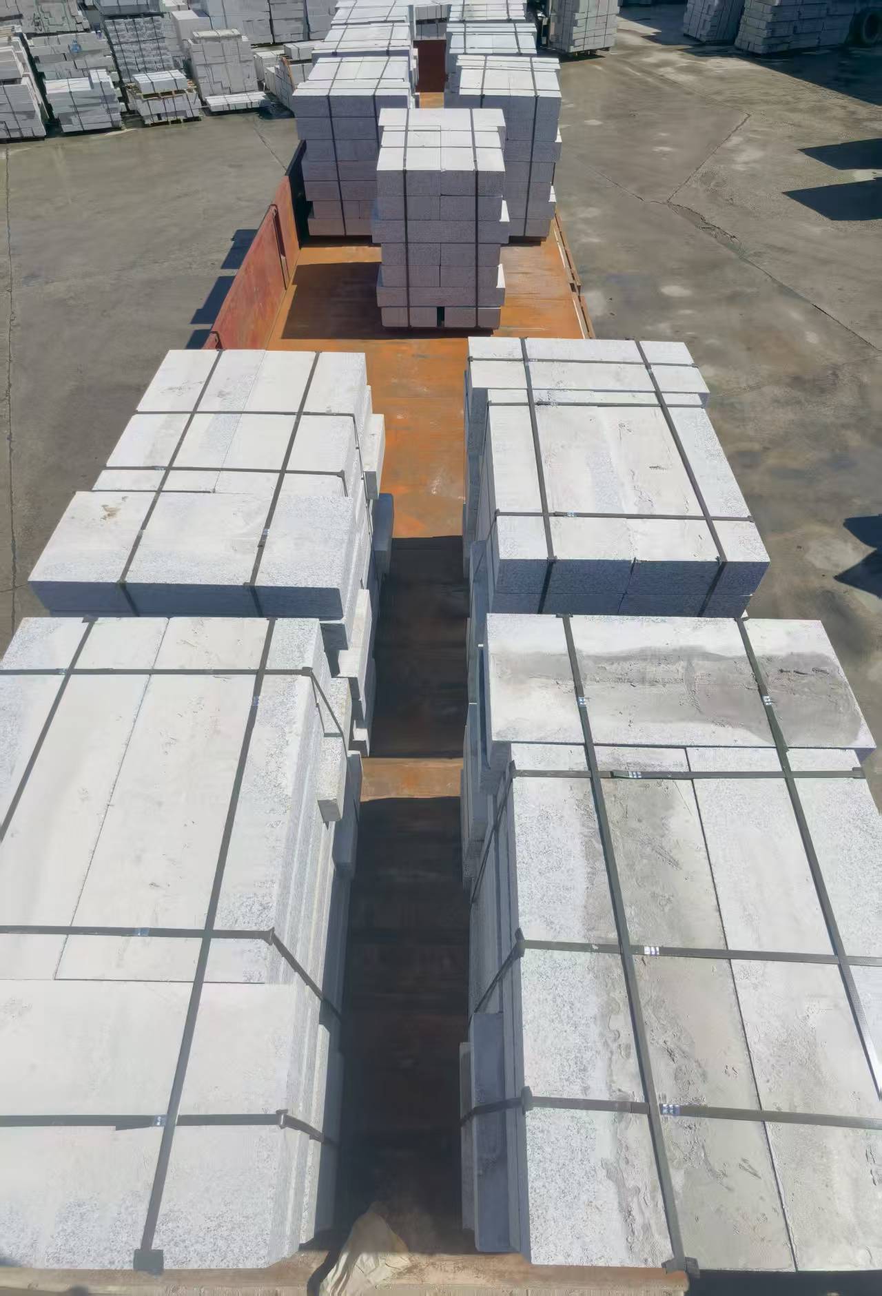 吴忠 路沿石装车出货