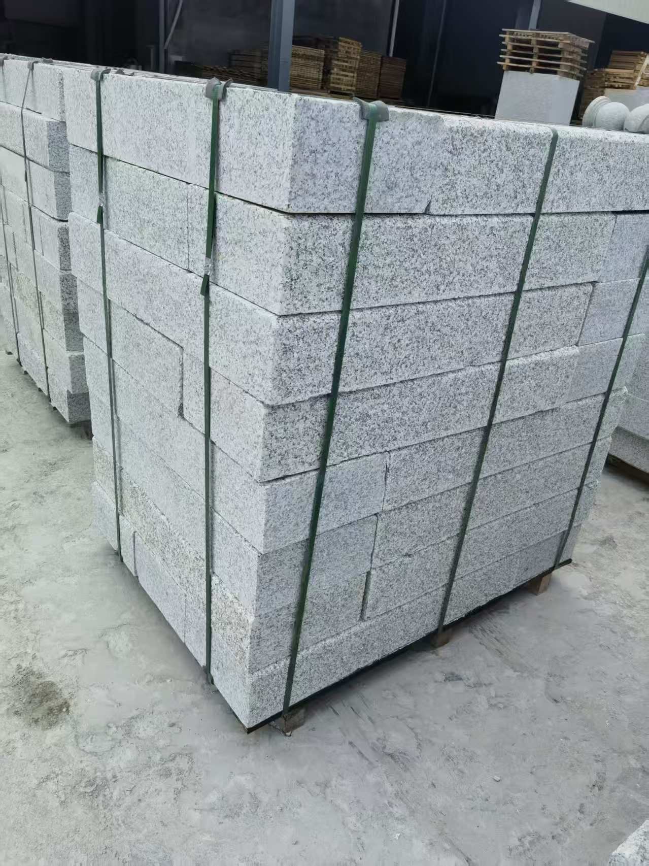 吴忠 芙蓉白火烧两面路沿石