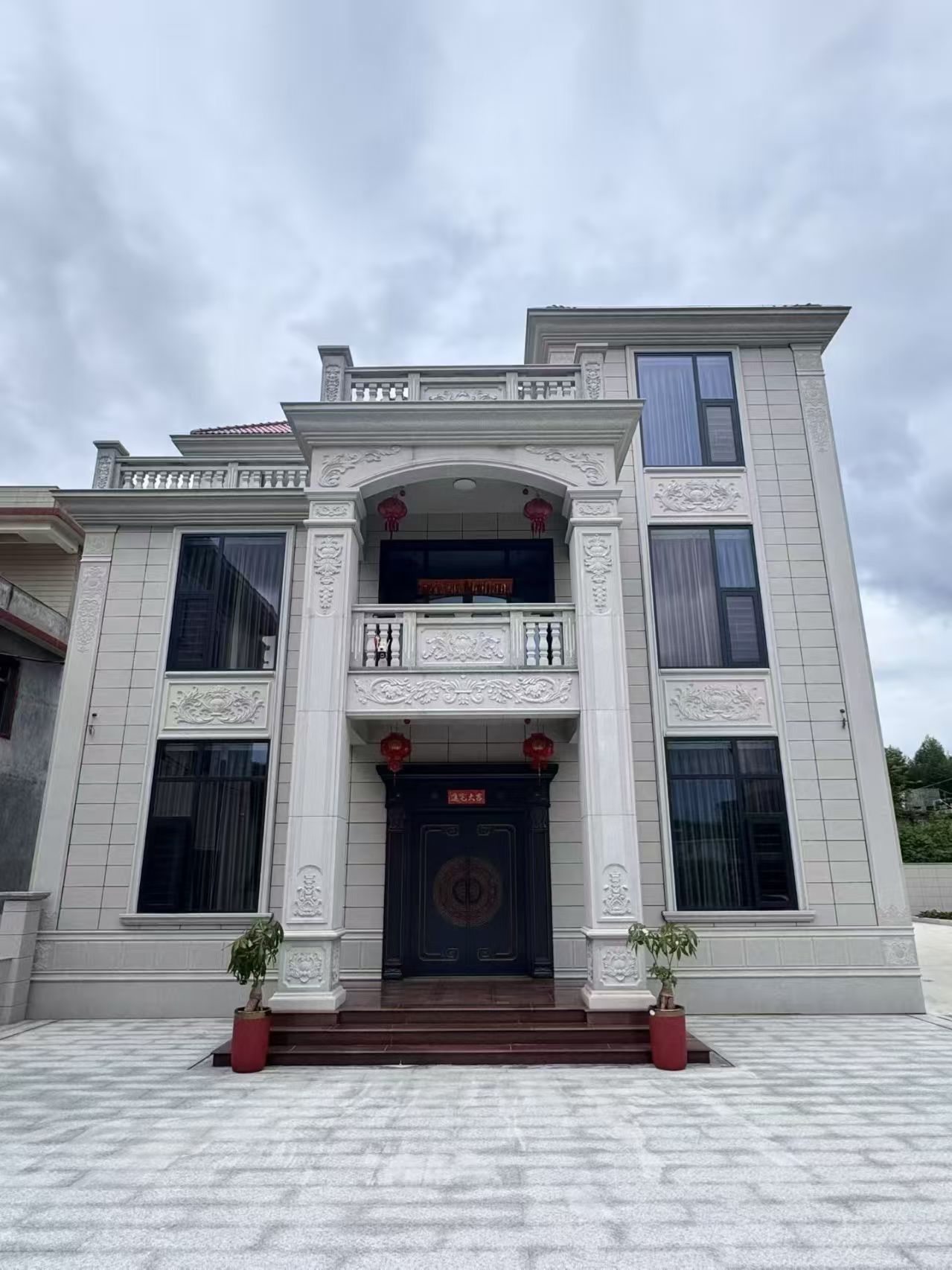 吴忠 芝麻白石材别墅干挂案例展示