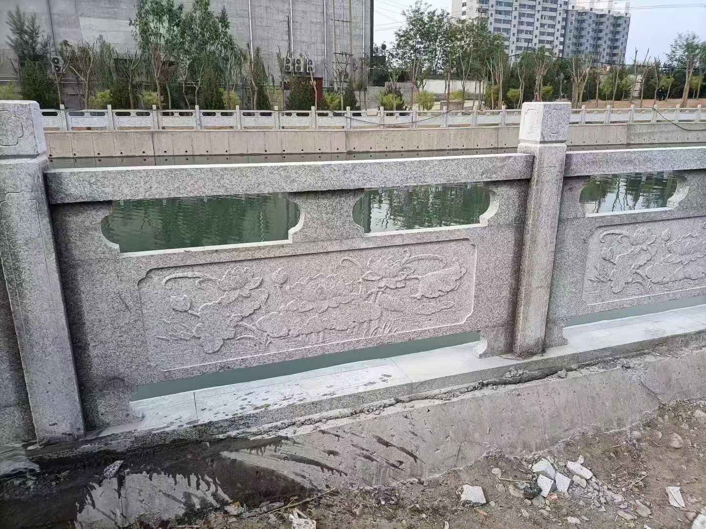 吴忠 芙蓉白大花桥梁、河道，石材栏杆、围栏、护栏