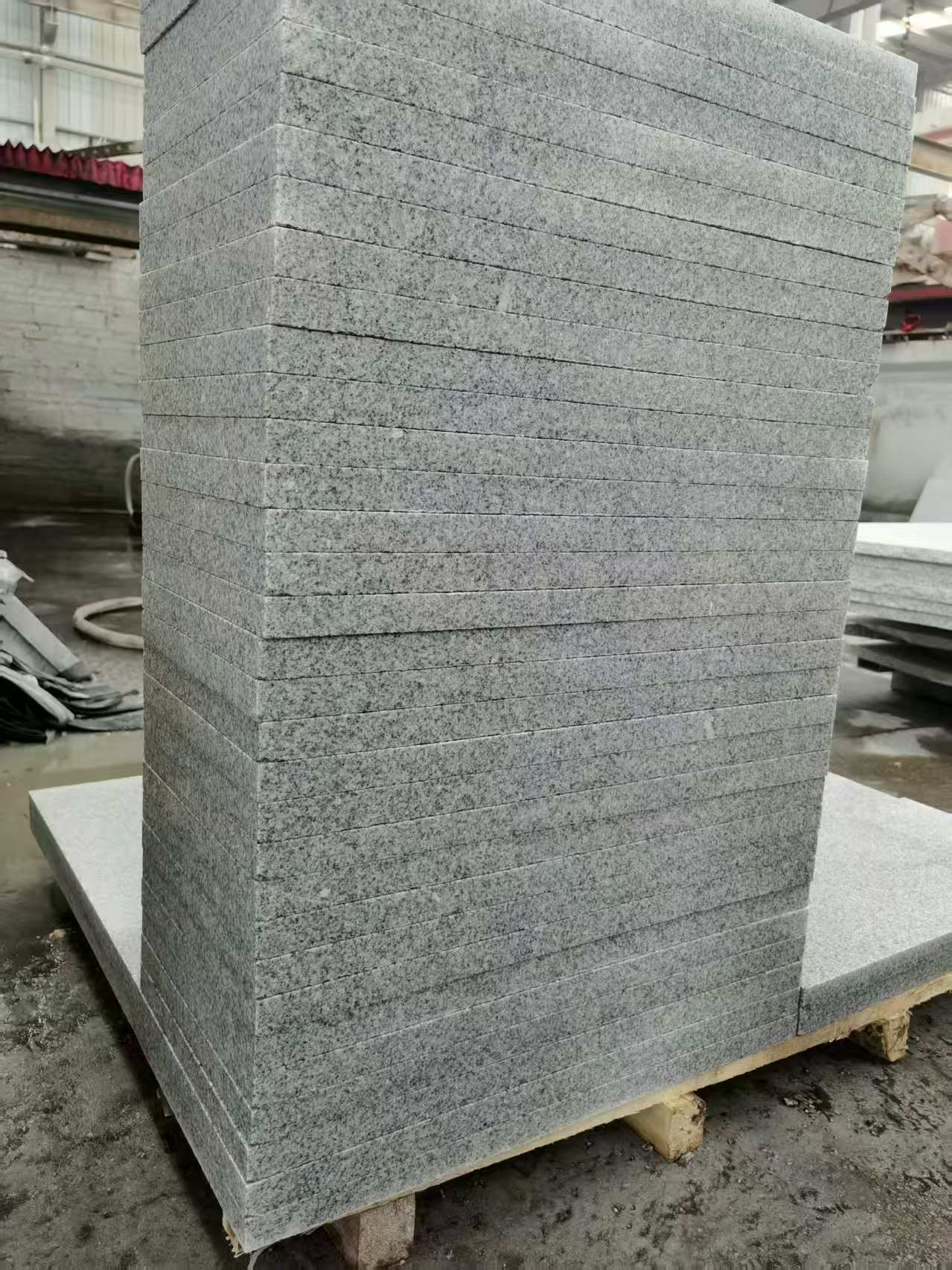 吴忠 花岗岩 地铺成品300*600，尺寸标准、厚薄均匀